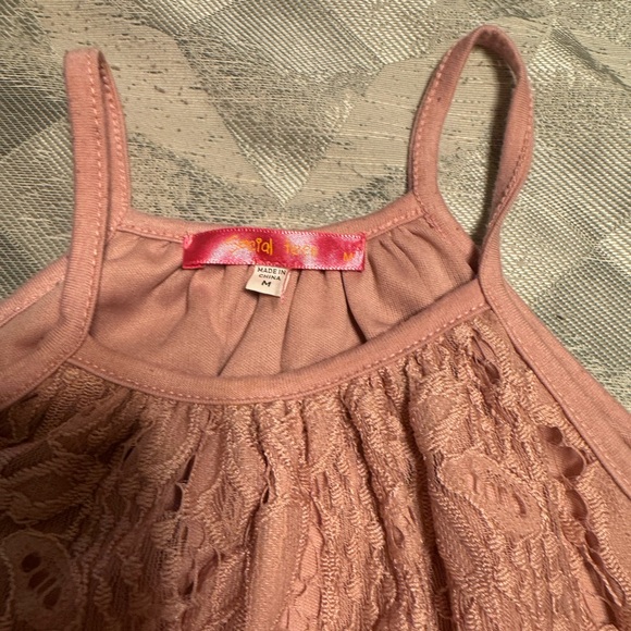 Chic Lace Halter Blouse - Dusty Pink - Picture 2 of 5